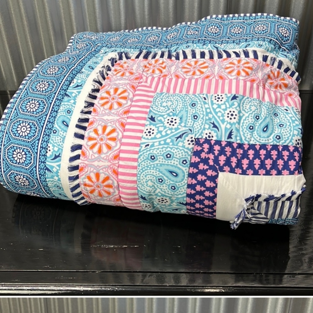 Pottery Barn Teen Zadey Patchwork Quilt